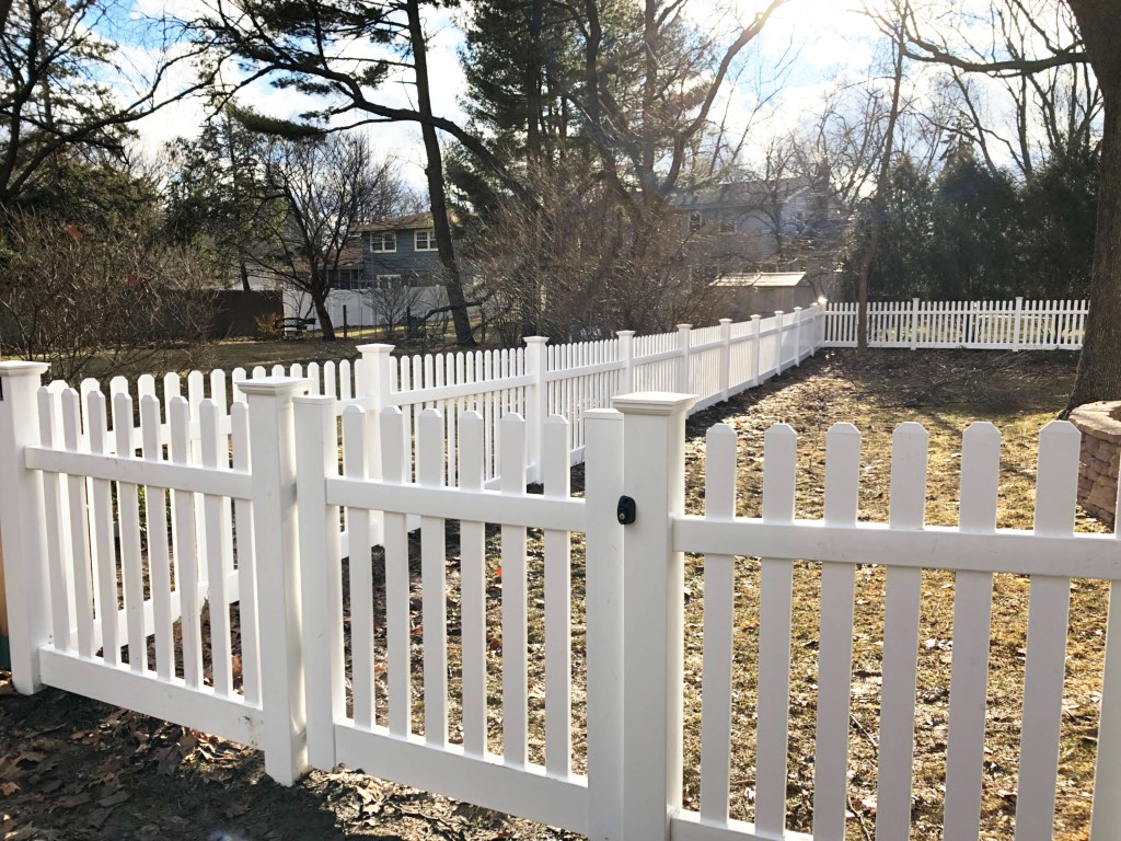 Vinyl Fencing For Your Home Peerless Fence Group